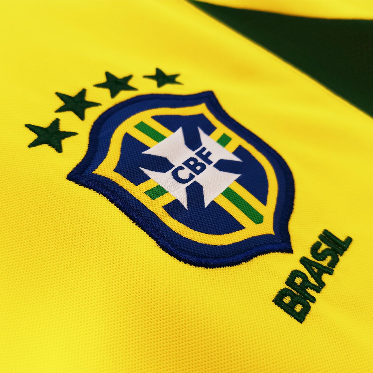 EQUIPACIÓN RETRO BRASIL 2002 (PERSONALIZABLE)