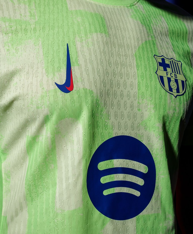 TERCERA EQUIPACIÓN FC BARCELONA 2024-25 (VERSIÓN 2)