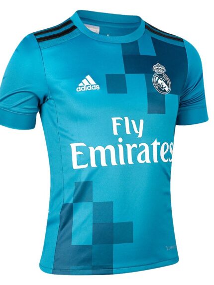 EQUIPACIÓN RETRO REAL MADRID 2017-18