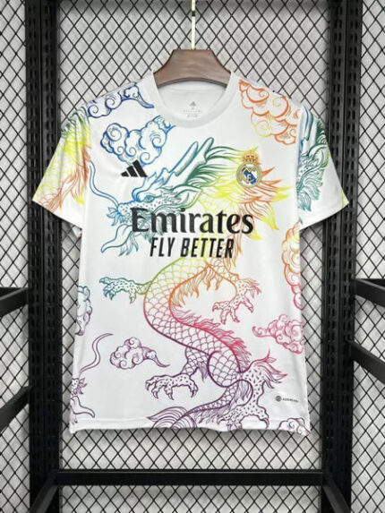 EQUIPACIÓN ESPECIAL REAL MADRID 2024-25