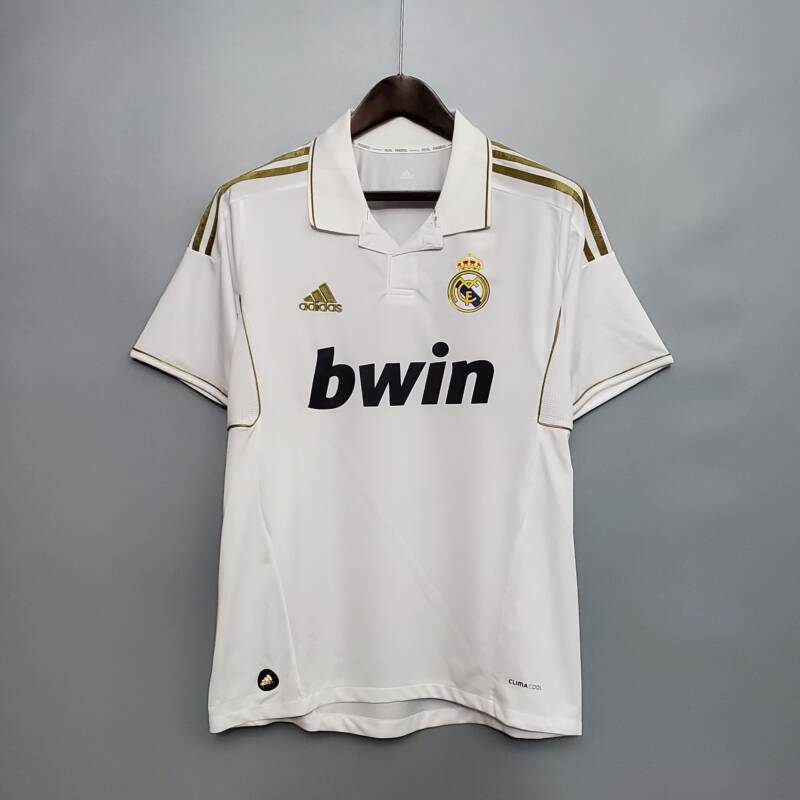 e4aaaf4e EQUIPACIÓN RETRO REAL MADRID 2011-12 - Imagen 1