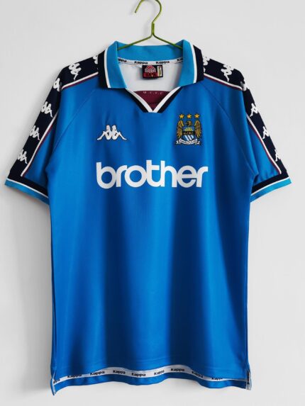 EQUIPACIÓN RETRO MANCHESTER CITY 1997-98