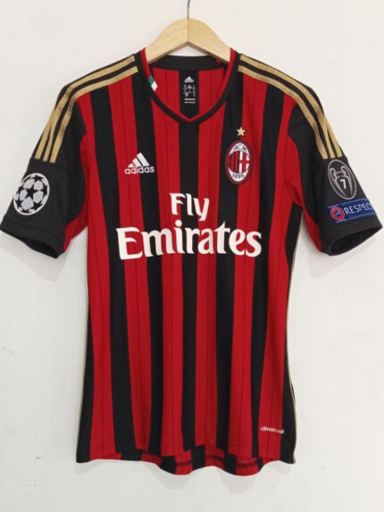 EQUIPACIÓN RETRO AC MILAN 2013 2014