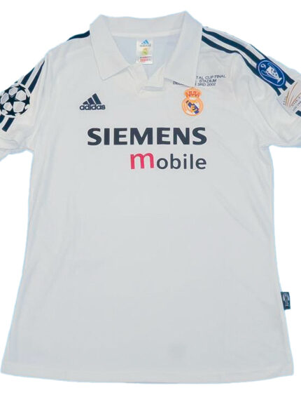 EQUIPACIÓN RETRO REAL MADRID 2002 (EDICIÓN FINAL INTERCONTINENTAL)